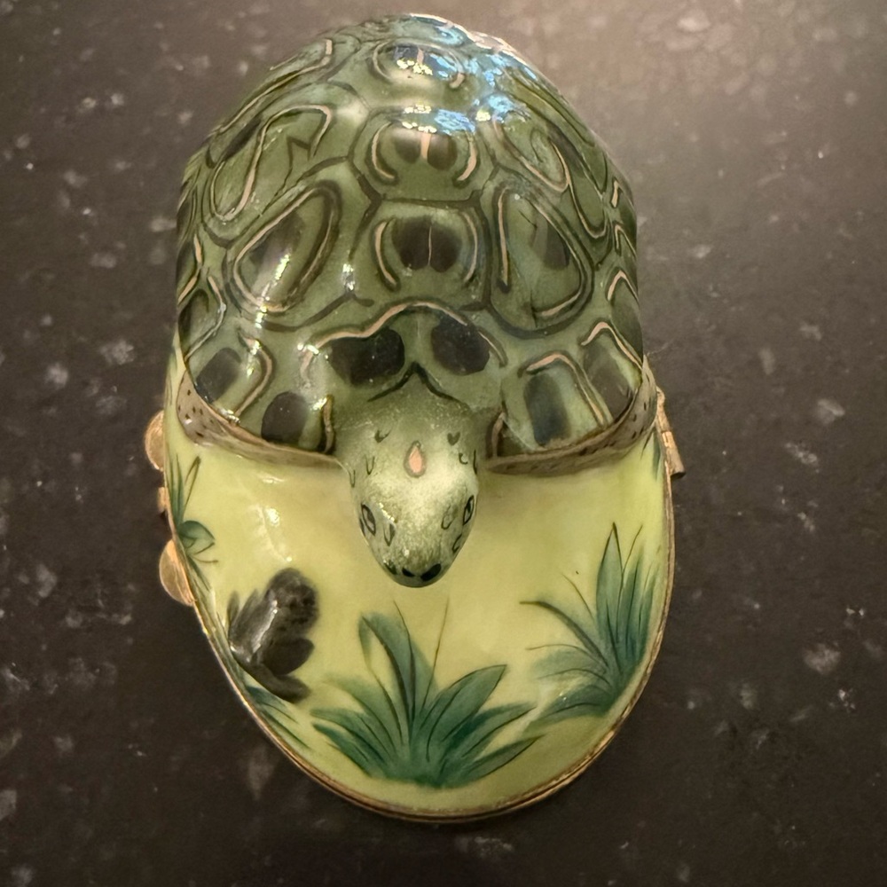 Limoges France Handpainted Turtle Box